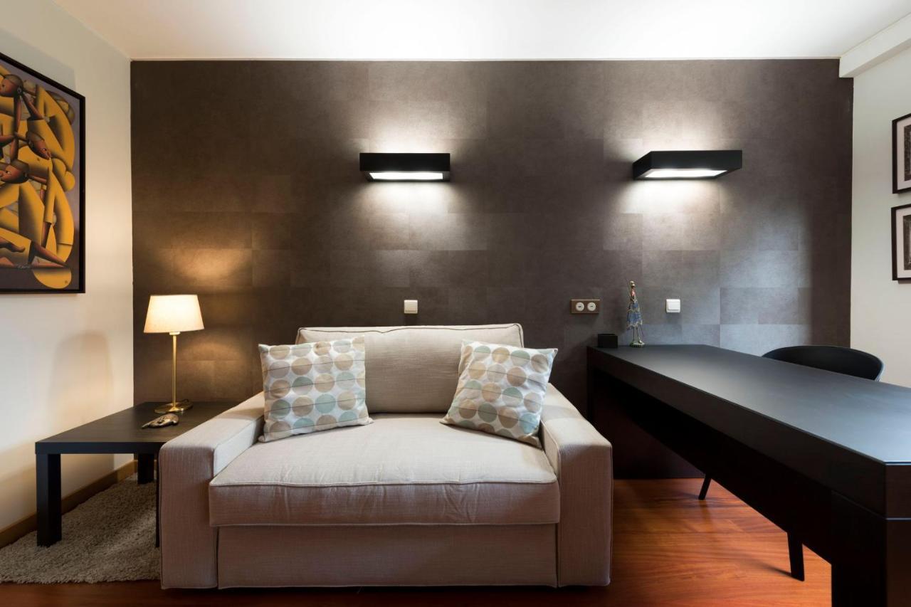 Lovelystay - Oporto Beach Apartment With 2 Free Parking Spots มาโตซีนโญส ภายนอก รูปภาพ