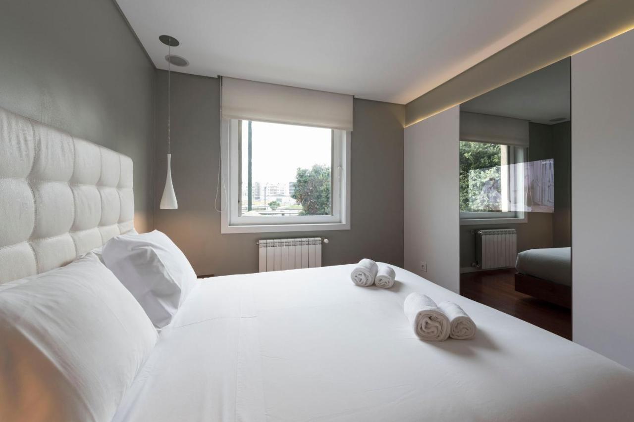 Lovelystay - Oporto Beach Apartment With 2 Free Parking Spots มาโตซีนโญส ภายนอก รูปภาพ